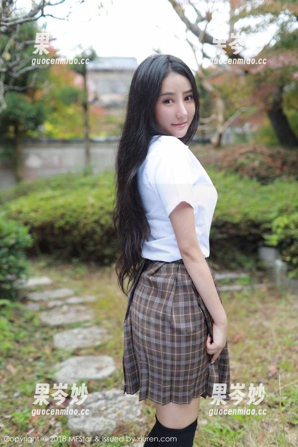 MFStar模范学院 - 小奶瓶呜呜全套护士写真——在她身边，你的天使梦要不要来一发？