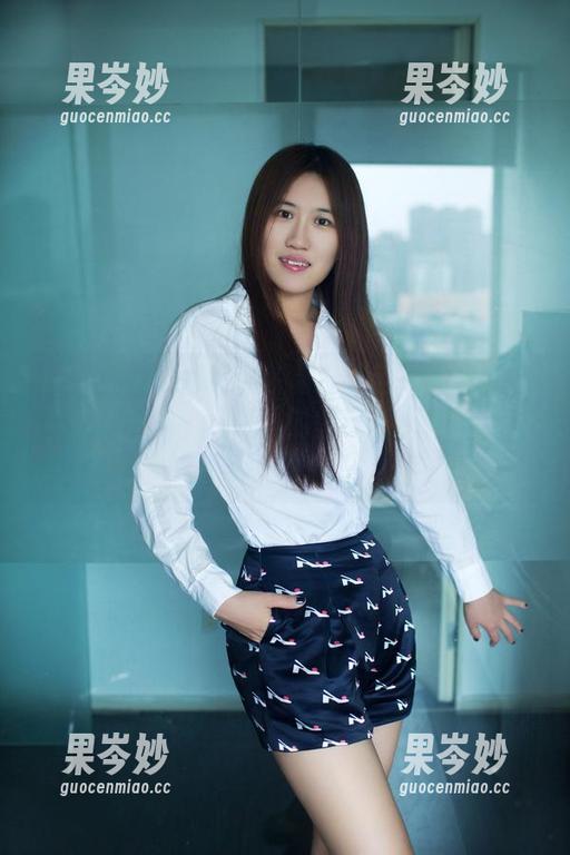 TuiGirl推女郎 - 在墙上挂照片也就算了，郑瑞熙的可爱写真的壁纸效果直接让人认怂。