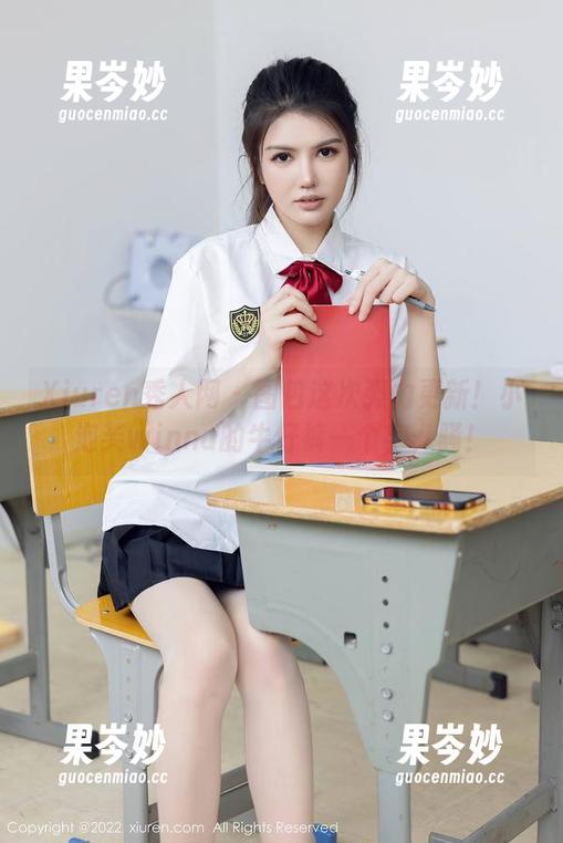 Xiuren秀人网 - 图包这次强力更新！小泡芙winna的牛仔裤一个字，骚！