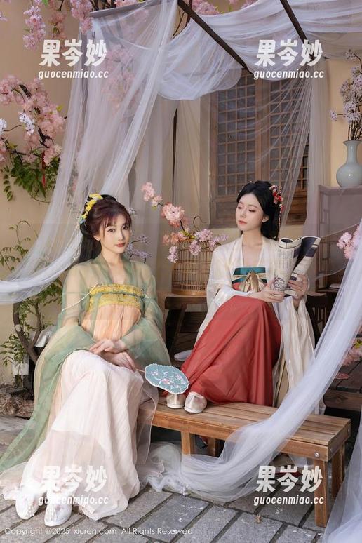 Xiuren秀人网 - 短裤里的生活智慧：智恩baby美女原图分享，腿到底藏了多少故事？