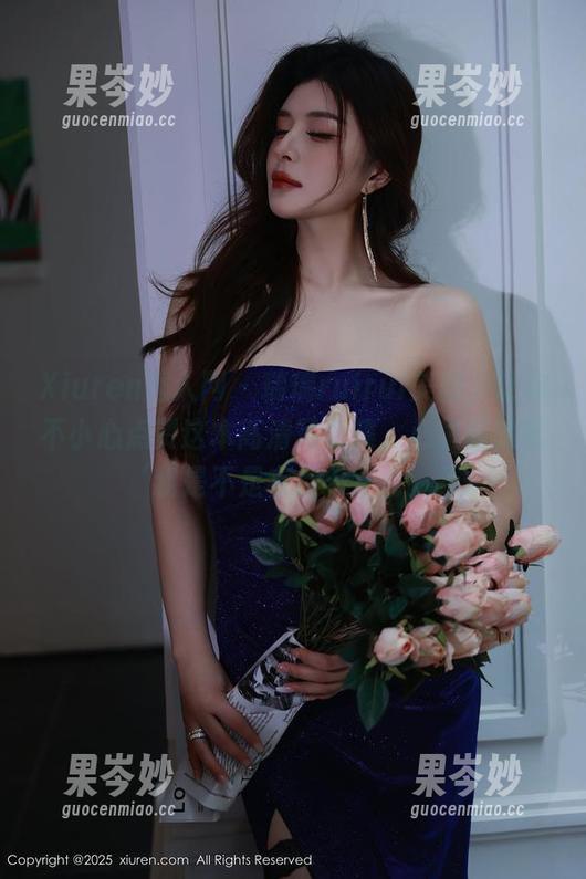 Xiuren秀人网 - 瑞瑞ruirui美脚，让你不小心点赞这本高清写真集，心里却想着‘我是不是有点不正常’？