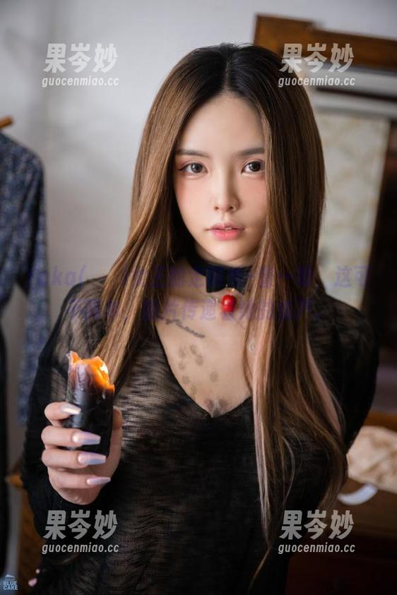 Yuka(유카)女王的定制秀–瞥一眼，这可不简单，图片传递着她的威严。