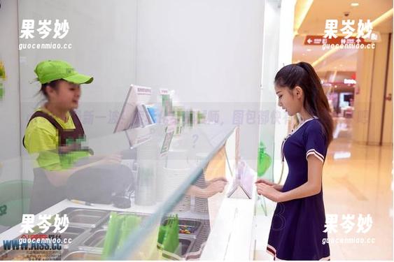 aiss - 最新一波！索菲化身机械师，图包都快有点超现实了吧？