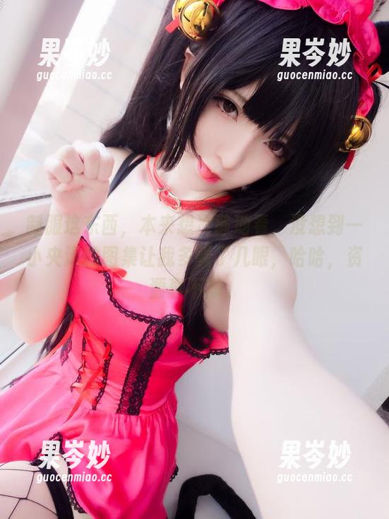 制服这东西，本来想冷静地看，没想到一小央泽的图集让我多看了几眼，哈哈，资源真不赖。