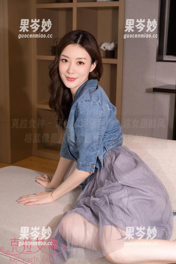 克拉女神 - 汤怡的高清图册，这女孩的风格就像是从动漫里直接走出来的！