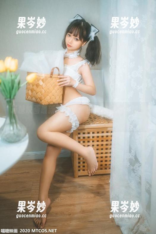 喵糖映画最新写真集：白旗袍玩出高雄新花样，这次是色吗？