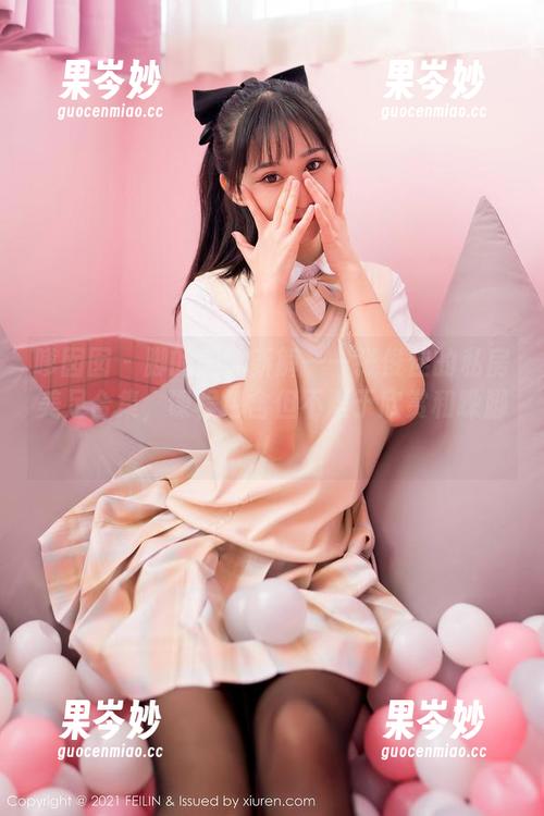 嗲囡囡 - 脚的美学新解——张俊佳的私房美足合集，课程包含但不限于欣赏和跺脚！
