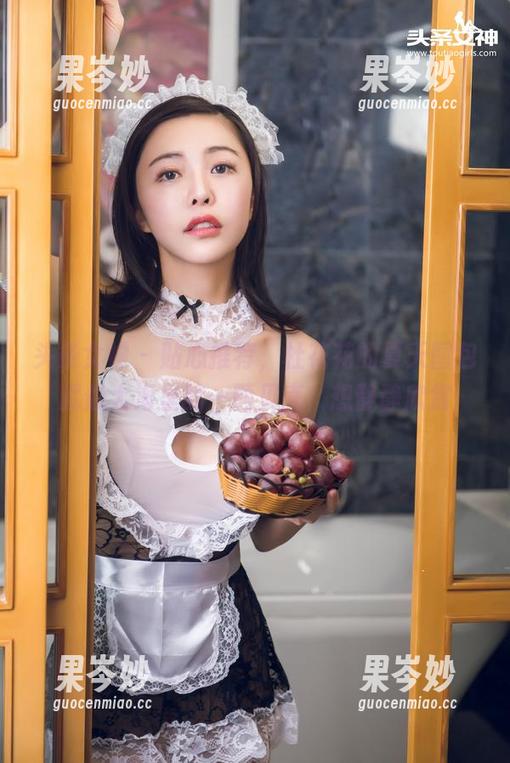 头条女神 - 贴心推荐，杜花花的夏天图包就像大海里的一颗贝壳，想静静欣赏