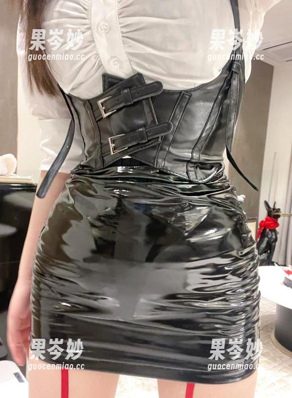 微密圈 - 在线！奔跑的晶骡子的“御姐腿精”竟让人晕头转向，谁还在跑腿？