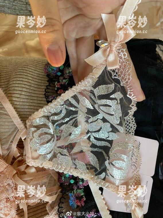 微密圈 - 宸大小姐的花嫁全集：谁说婚纱只属于新娘？