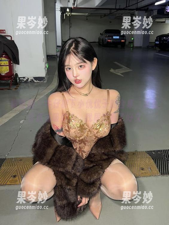 微密圈 - 牛仔裤下小优优子的合集，怎么会这么吸引人，我居然看了好久