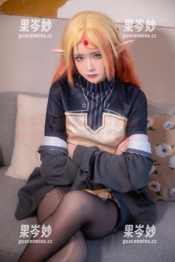 最近陷入了拖拉大王的写真集精选，那个星穹铁道上的花火，想停下却欲罢不能。