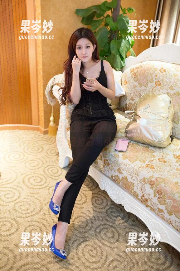 推女郎 - 翻翻这张私房原图，纯小希的秘密就是她的吸引力！