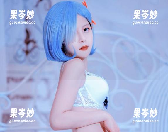 晕崽Zz的私拍合集，小旗袍让人忍不住多看几眼，好奇怎么搭的？