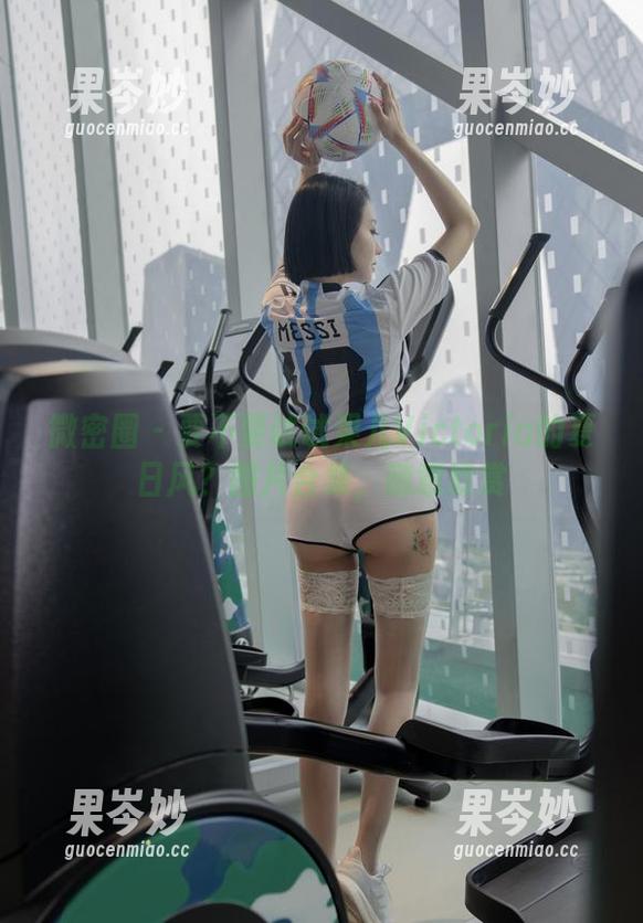 微密圈 - 要不要试试果儿Victoria的夏日风？图片合集，随意欣赏