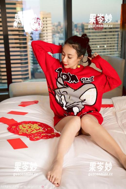 微密圈 - 看见果儿Victoria的海边图集，没理由不下载，对吧？