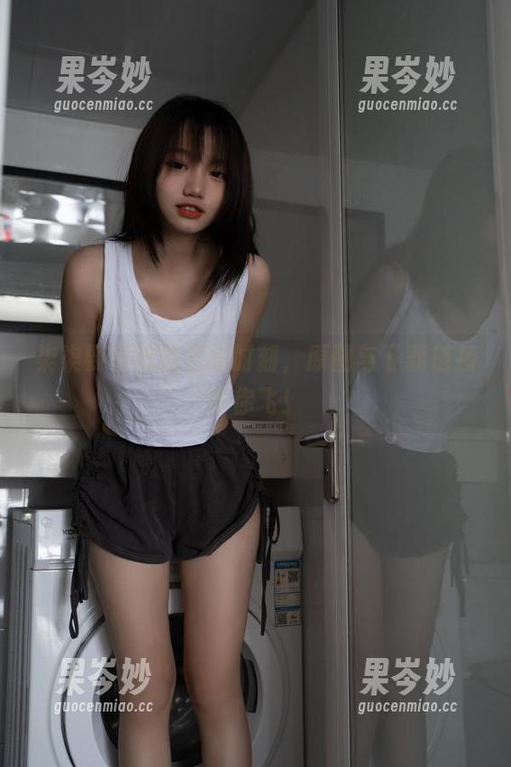 柒柒要乖哦的礼服时刻，原图与下载链接带你飞！