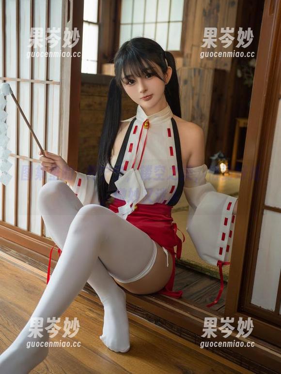 图集里的桜井宁宁，镂空之美，恰到好处，微妙又迷人