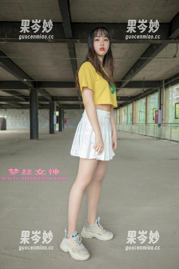 梦丝女神 - 图库速递：雪馨的JK黑丝袜与资源不期而遇