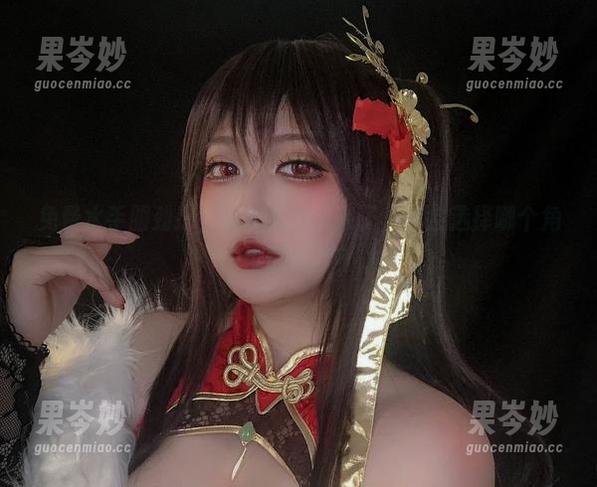 免费水手服劲搭，椒妮佐仁又来了，你会选择哪个角度的照片？