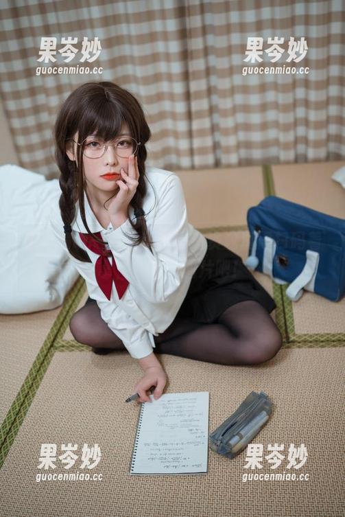 当樱岛嗷一遇上美腿，这资源真得扫码着拿，快来看图片吧！