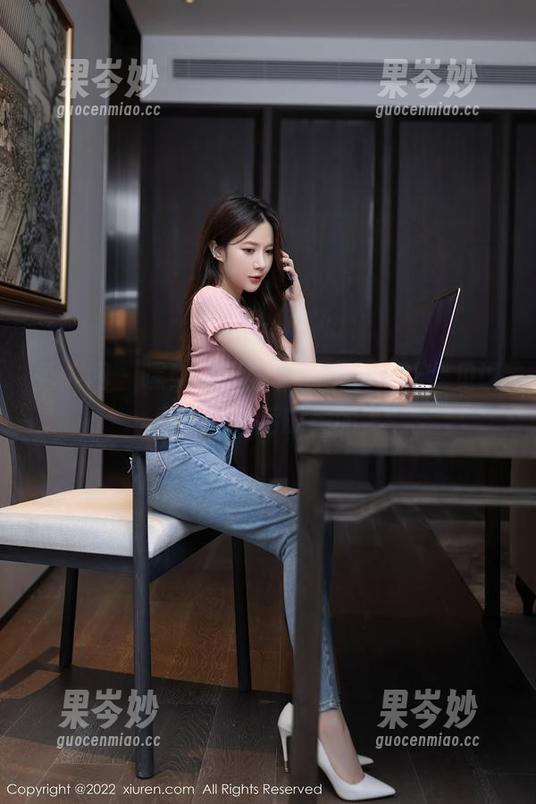 秀人网 - 嘿！圆圆酱甜心图包，让我见识下下载后的美丽