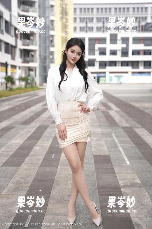 秀人网-子纯儿Annie 秀人网 - 有人问:私房图集满不满意?子纯儿Annie淡定地说:秘密太多了