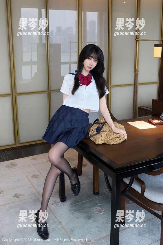 秀人网 - 盼盼已鸠通过修女角色传递的美图，完全难以抵挡那种隐隐的吸引。