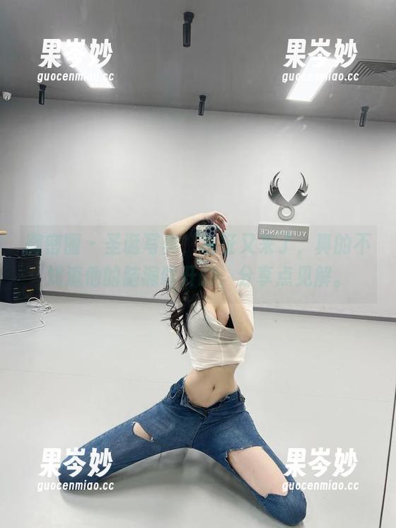 微密圈 - 圣诞写真，葛征又来了，真的不知道他的脑洞咋开的，分享点见解。