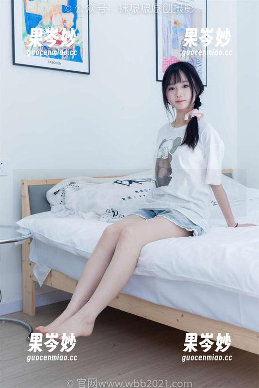 袜啵啵 - 小淳手里的咖啡丝，作品集竟能想象成一场温柔的互动。