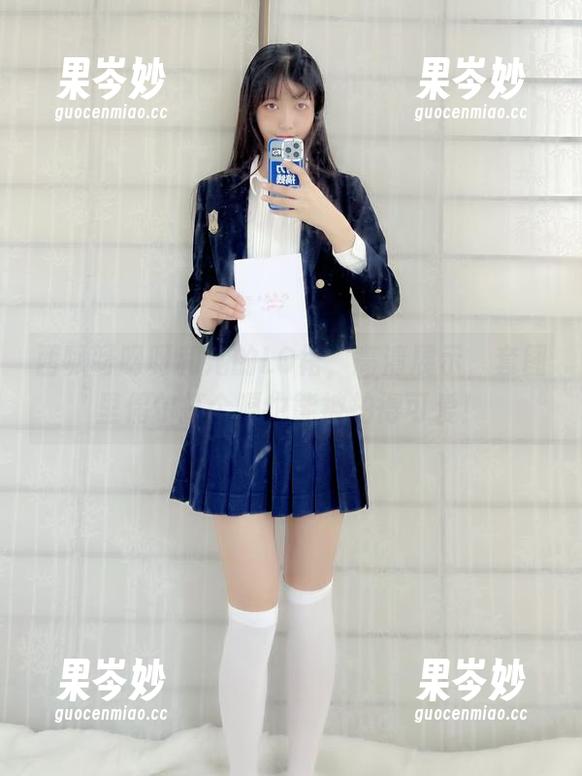 西呱呀呀呀和她的LO裙，高清展示，套图里偶尔打个嗝也能被拍得可爱！