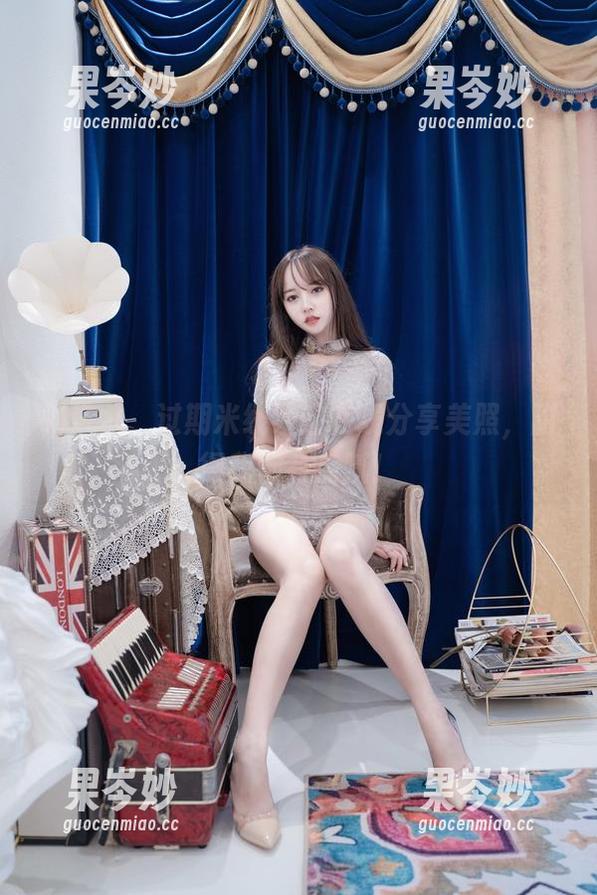 喝汽水，过期米线线喵在线分享美照，甜得我都有点腻！