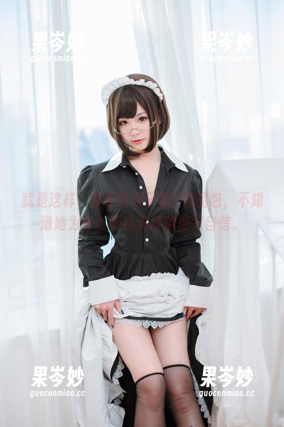 就是这样，青水百合子破T恤图包，不知道她为什么可以这样随便又自信。