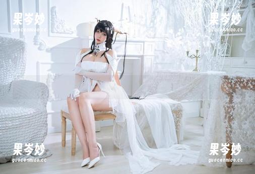 魅瞳meroko的柴郡旗袍变身，别犹豫，赶紧下载这张cos图！